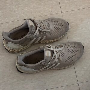 Adidas Ultraboost sneakers size 5 boys